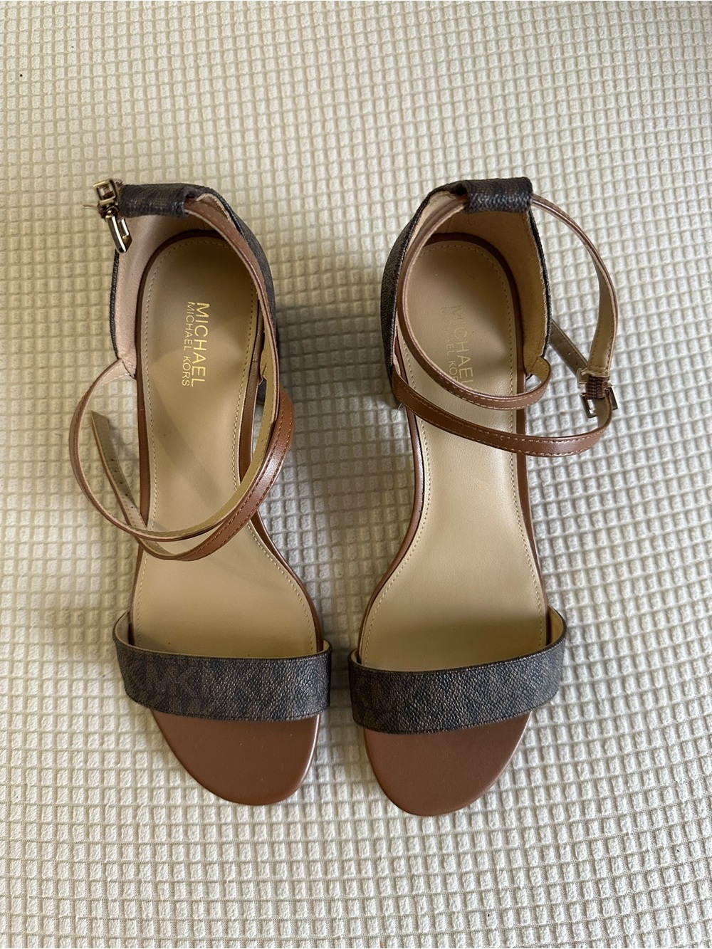 Michael Kors Brown and Dark Brown Logo Ankle-Strap Sandals size 7 - Picture 2 of 3